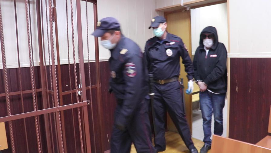 Актер Михаил Ефремов в&nbsp;Таганском суде Москвы во время избрания меры пресечения по&nbsp;делу о&nbsp;ДТП со смертельным исходом, 9 июня 2020 года