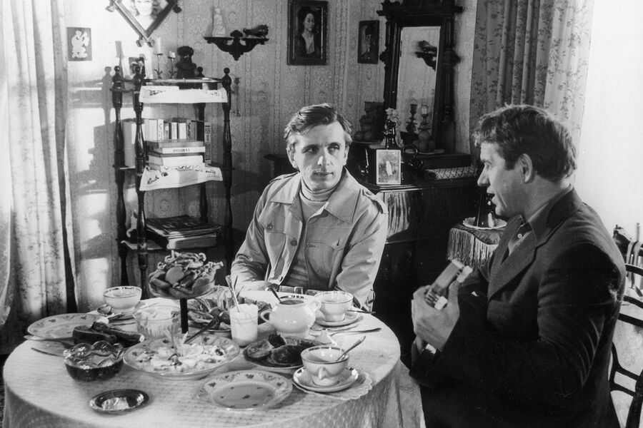 Евгений Стеблов в&nbsp;кадре из&nbsp;фильма &laquo;Культпоход в&nbsp;театр&raquo;, 1983&nbsp;год