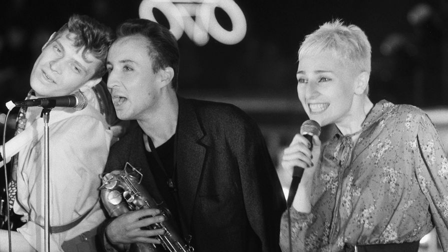1988 год. Солистка ансамбля «Браво» Жанна Агузарова во время выступления