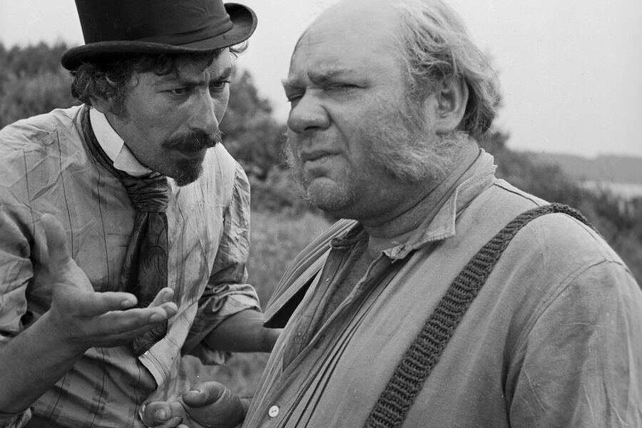 Вахтанг Кикабидзе и Евгений Леонов в&nbsp;фильме Георгия Данелии &laquo;Совсем пропащий&raquo;, 1973&nbsp;год