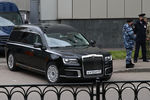 Автомобиль Aurus «Лафет», разработанный специально для траурных церемоний, с телом главы МЧС РФ Евгения Зиничева после церемонии прощания у Национального центра управления в кризисных ситуациях, 10 сентября 2021 года