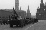 Траурная процессия на Красной площади во время похорон генерального секретаря ЦК КПСС, председателя Президиума Верховного Совета СССР Леонида Ильича Брежнева, 15 ноября 1982 года