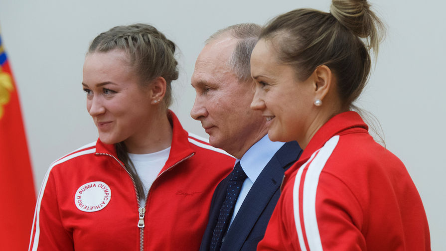 Владимир Путин во время встречи с российскими спортсменами – участниками XXIII Олимпийских зимних игр 2018, 31 января 2018 года