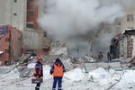 На месте взрыва газа на цокольном этаже девятиэтажного жилого дома на Мещерском бульваре Канавинского района в Нижнем Новгороде, 26 февраля 2021 года