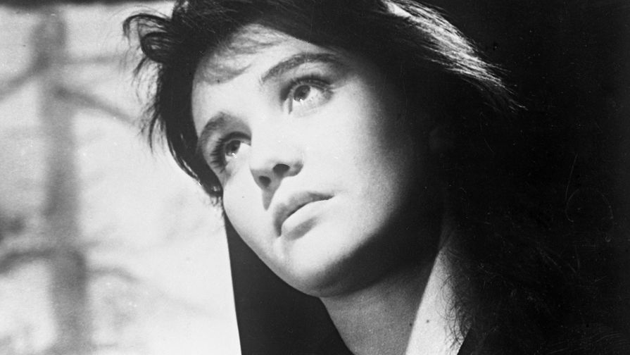Актриса Жанна Прохоренко в роли Шуры в кинофильме «Баллада о солдате», 1959 год. Режиссер Григорий Чухрай