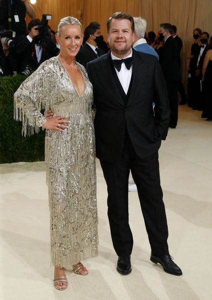 Джеймс Корден с&nbsp;женой Джулией Кери на&nbsp;Met Gala 2021