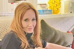 Писательница Дж. К. Роулинг со своей собакой, 26 августа 2022 года
