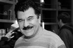 <b>Георгий Мамиконов (25 марта 1945 — 28 июня 2021).</b> Советский и российский певец. Основатель и руководитель шоу-группы «Доктор Ватсон». Заслуженный деятель искусств Российской Федерации. Заслуженный артист Российской Федерации 