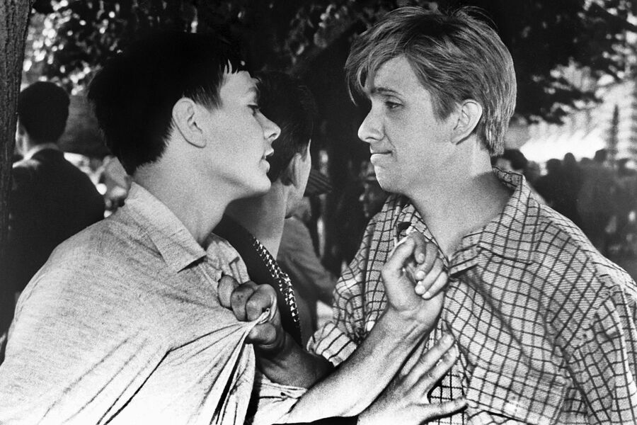 Никита Михалков и Евгений Стеблов в&nbsp;сцене из&nbsp;фильма &laquo;Я шагаю по&nbsp;Москве&raquo;. 1963&nbsp;г.