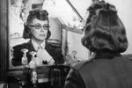 Любовь Орлова в роли разведчицы на съемках фильма «Скворец и Лира», 1972 год