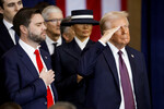 Во время церемонии инаугурации Дональда Трампа в ротонде Капитолия США, 20 января 2025 года

