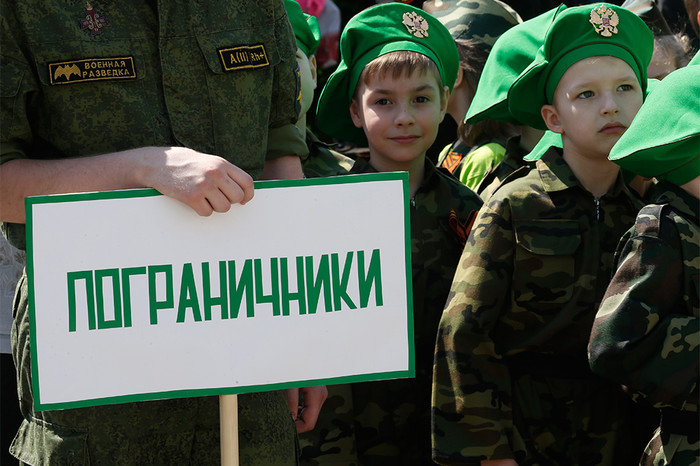 Участники &laquo;Парада детских войск&raquo;
