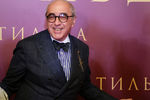 Адвокат Александр Добровинский на премьере фильма «Матильда» в Москве, 24 октября 2017 года