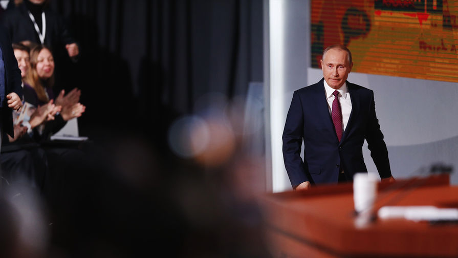 Президент России Владимир Путин во время ежегодной пресс-конференции в&nbsp;Москве, 14&nbsp;декабря 2017&nbsp;года
