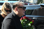 Певец Сергей Пенкин перед церемонией прощания с Николаем Добронравовым в Концертном зале имени Чайковского в Москве, 20 сентября 2023 года