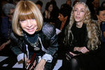 Главный редактор американского издания журнала Vogue Анна Винтур и Франка Соццани, 2009 год