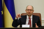 Экс-премьер Украины Арсений Яценюк