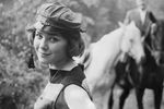 Актриса Лариса Голубкина во время конной прогулки по лесу, 1965 год
