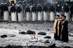 Священники на&nbsp;&laquo;евромайдане&raquo;, 12&nbsp;февраля 2014&nbsp;года