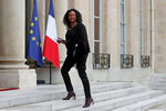 Министр спорта Франции Лора Флессель перед&nbsp;первой встречей кабинета в&nbsp;Елисейском дворце, 18&nbsp;мая 2017&nbsp;года