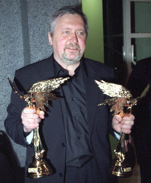 Режиссер Александр Рогожкин с&nbsp;наградами национальной кинематографической премии &laquo;Ника&raquo; за&nbsp;фильм &laquo;Кукушка&raquo;, 2003&nbsp;год