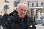 Актер Сергей Гармаш перед церемонией прощания с народным артистом СССР Юрием Соломиным, 15 января 2024 года