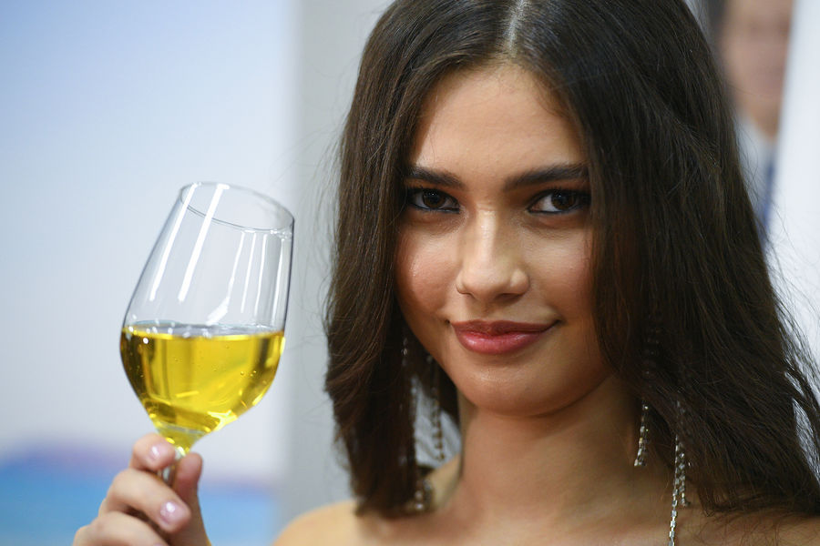 Ралина Арабова в&nbsp;посольстве Израиля, 30&nbsp;ноября 2021&nbsp;года 