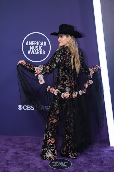 Американская певица Лэйни Уилсон перед&nbsp;началом церемонии вручения премии American Music Awards 2025&nbsp;в&nbsp;Лас-Вегасе, США, 26&nbsp;мая 2025&nbsp;года
