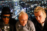 Участники группы The Prodigy в Токио, 2009 год