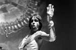 Игги Поп во время выступления группы Iggy and the Stooges в Сан-Франциско, 1970 год
