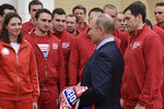 Владимир Путин во время встречи с российскими спортсменами – участниками XXIII Олимпийских зимних игр 2018, 31 января 2018 года