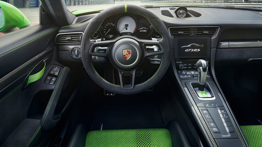 Интерьер Porsche 911 GT3 RS