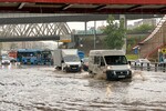 Ситуация на Дмитровском шоссе после ливня в Москве, 15 июля 2025 года