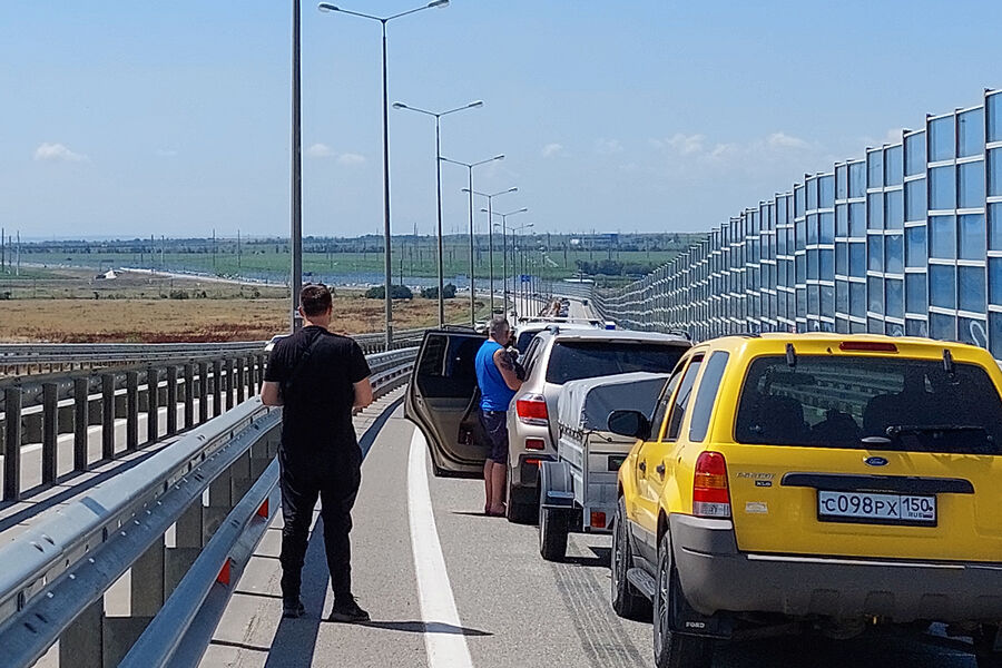 Пробка в&nbsp;сторону Крымского моста