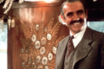 <b>«Убийство в Восточном экспрессе» (1974)</b>
<br><br>
Коннери в проекте исполнил роль одного из подозреваемых — полковника Арбэтнота.