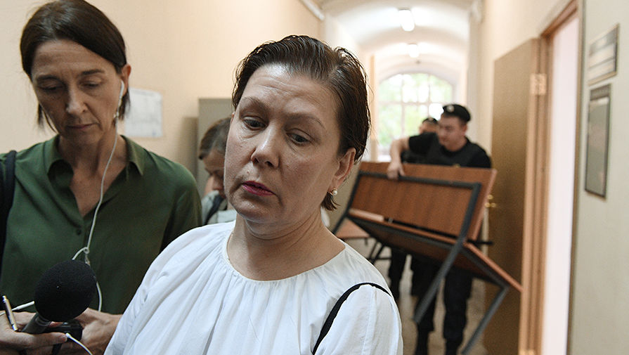 Бывший директор Библиотеки украинской литературы в&nbsp;Москве Наталья Шарина после оглашения приговора