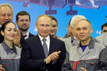 Владимир Путин во время посещения Казанского авиационного завода имени С. П. Горбунова, 25 января 2018 года
