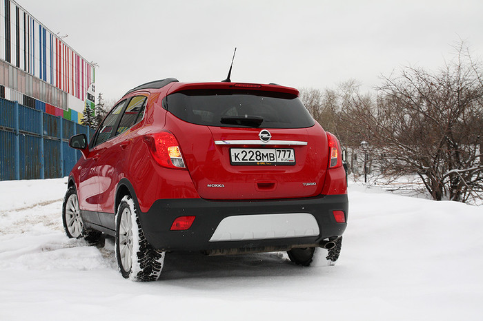 С&nbsp;разложенным багажником в&nbsp;Opel Mokka можно уместить даже дверь