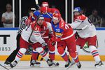 Борьба в центральной зоне матча Россия — Чехия