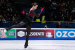 Камила Валиева выступает в произвольной программе на чемпионате России — 2022