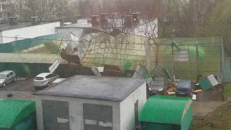 Последствия ураганного ветра в&nbsp;Москве, 21 апреля 2018