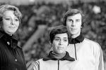Члены сборной команды СССР по фигурному катанию, олимпийские чемпионы Ирина Роднина и Александр Зайцев со своим тренером Татьяной Тарасовой, 1977 год
