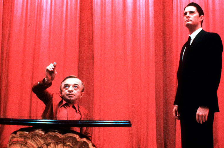 Кайл Маклахлен в фильме «Твин Пикс: Сквозь огонь» (1992)
