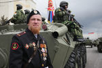 Арсен Павлов, позывной — Моторола. Участвовал в вооруженном конфликте в Донбассе, был командиром противотанкового специального подразделения «Спарта». Погиб 16 октября 2016 года после взрыва самодельного устройства в лифте дома в Донецке, где он проживал