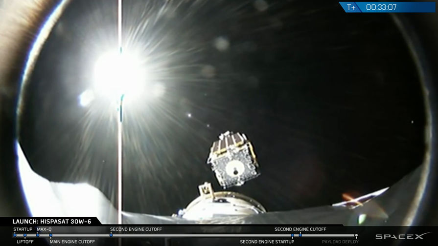 После запуска ракеты-носителя Falcon 9 со спутником Hispasat 30W-6 с&nbsp;мыса Канаверал во Флориде, 6 марта 2018 года