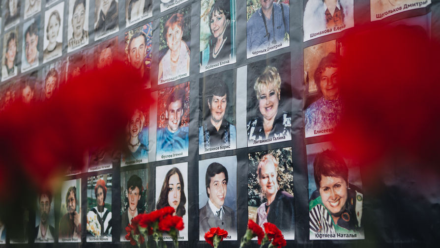 Памятные мероприятия около&nbsp;Театрального центра на&nbsp;Дубровке, 26&nbsp;октября 2017&nbsp;года