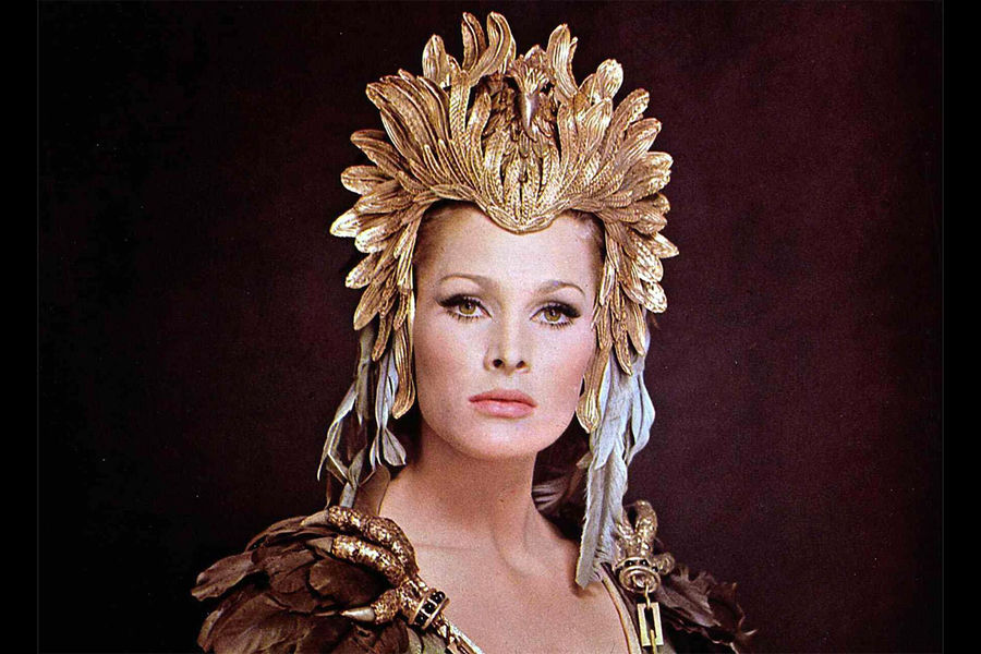 Урсула Андресс на&nbsp;постере к&nbsp;фильму «Она» (1965)