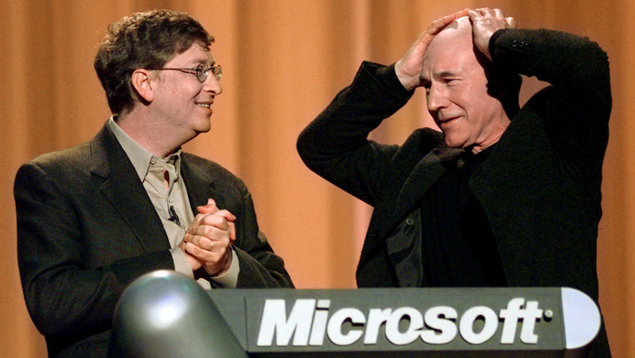 Глава компании Microsoft Билл Гейтс Патрик Стюарт, 2000 год
