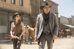 Бояна Новакович и Джеймс Марсден в сериале «Мир Дикого Запада» (2016 – 2022)