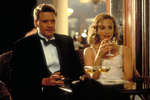 <b>«Английский пациент» (1996)</b>
<br><br>
Военная мелодрама Энтони Мингеллы — об угасающем летчике, который вспоминает страстный роман с замужней женщиной, обернувшийся катастрофой. 